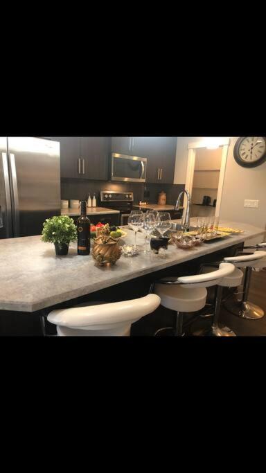 Villa Cozy And Beautiful 3 Bedroom House Close To Edmonton